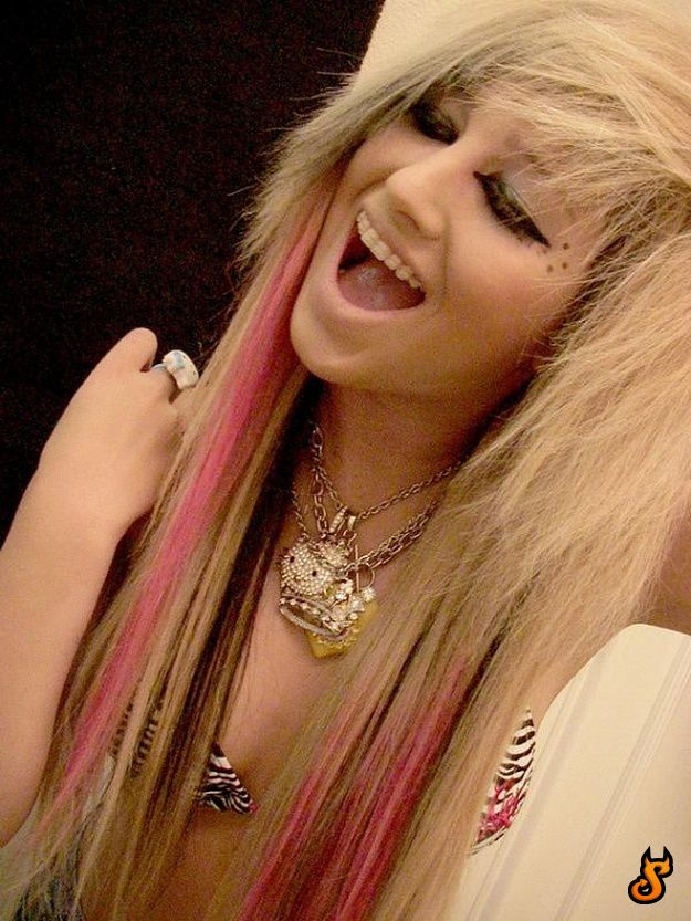 Do Emo Girls Appeal You? (75 pics)