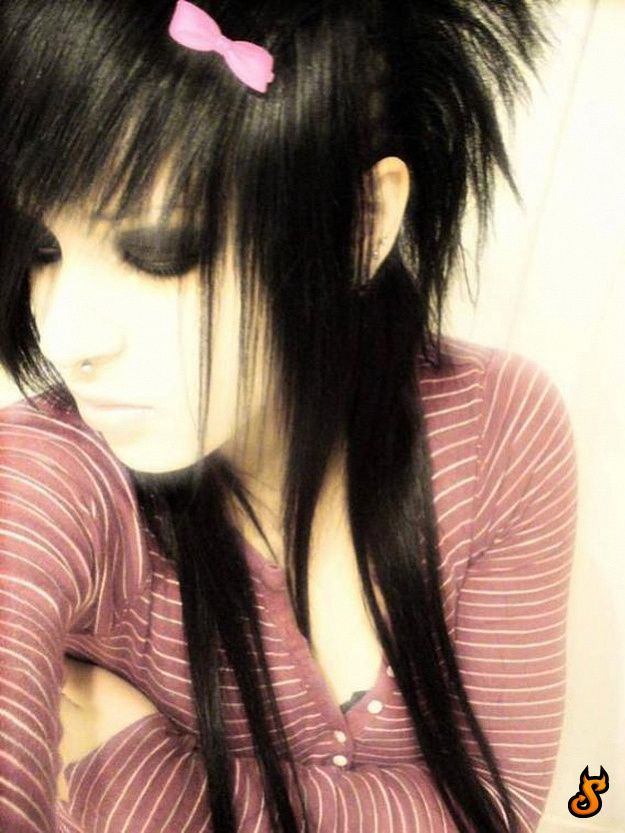 Do Emo Girls Appeal You? (75 pics)
