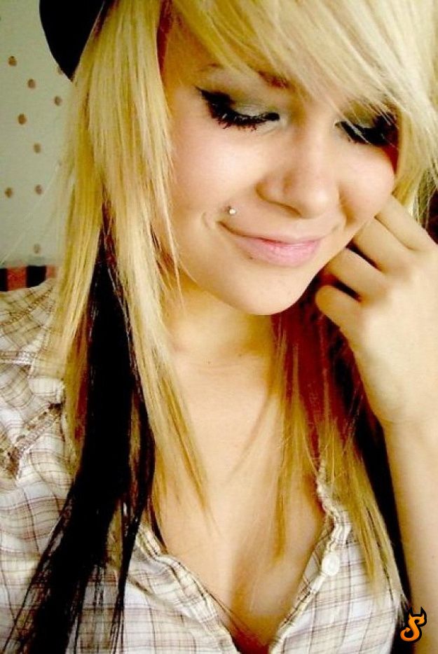 Do Emo Girls Appeal You? (75 pics)