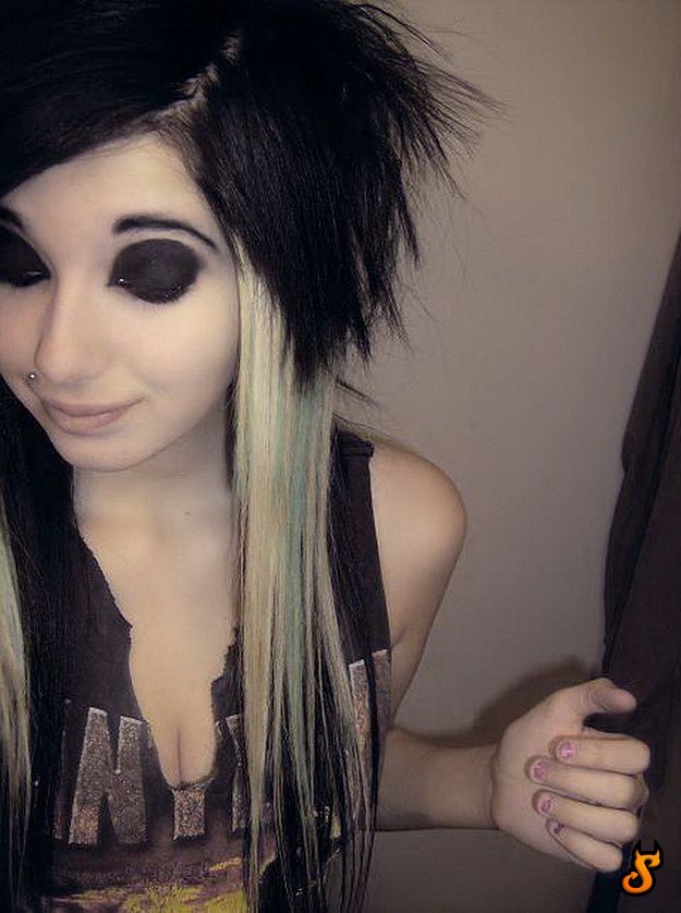 Do Emo Girls Appeal You? (75 pics)