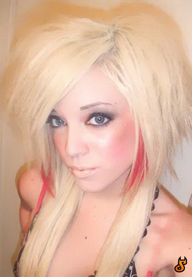 Do Emo Girls Appeal You? (75 pics)