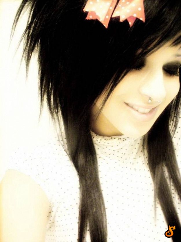 Do Emo Girls Appeal You? (75 pics)