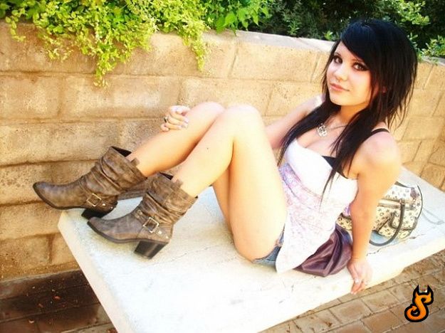 Do Emo Girls Appeal You? (75 pics)
