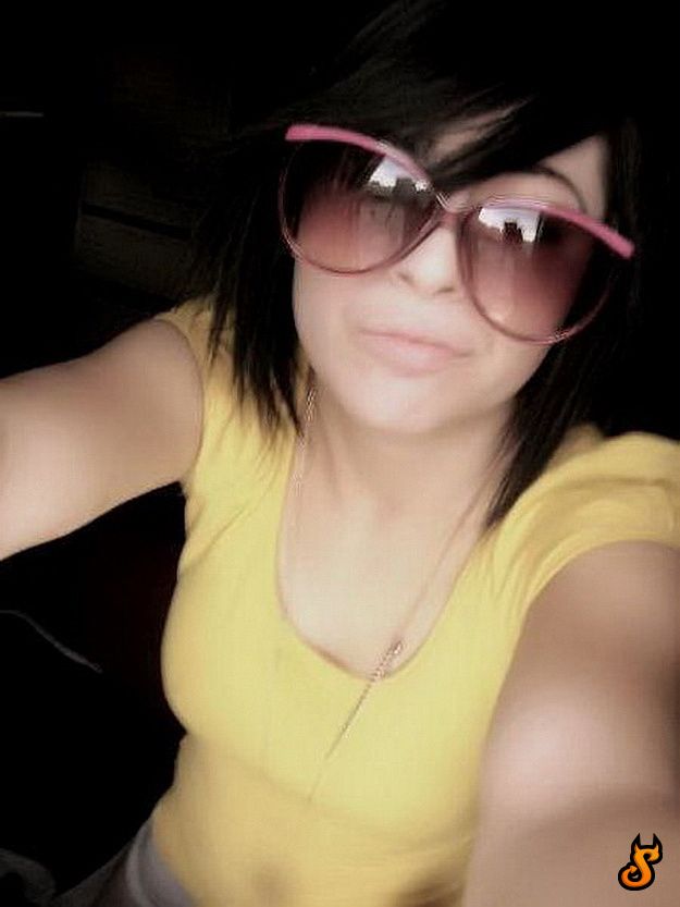 Do Emo Girls Appeal You? (75 pics)