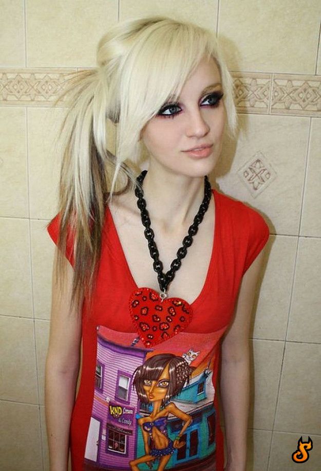 Do Emo Girls Appeal You? (75 pics)