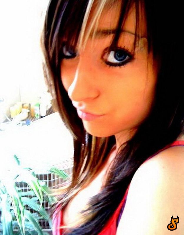 Do Emo Girls Appeal You? (75 pics)