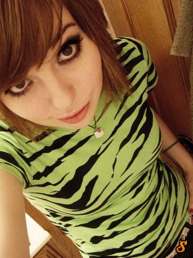 Do Emo Girls Appeal You? (75 pics)