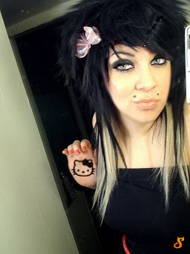Do Emo Girls Appeal You? (75 pics)