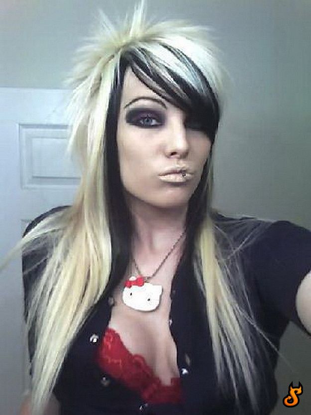 Do Emo Girls Appeal You? (75 pics)