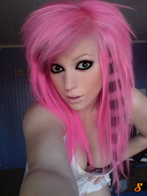 Do Emo Girls Appeal You? (75 pics)