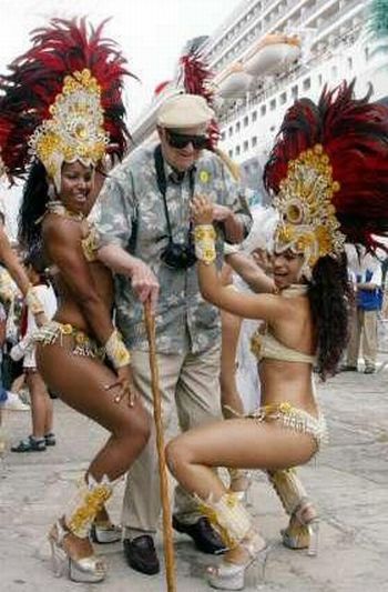 Life In The Funny Lane (44 pics)