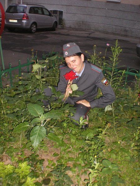 Naughty Russian Police Girls (9 pics)