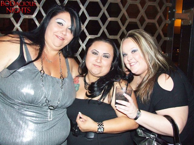 Night Clubs For Overweight People. Part 2 (47 pics)