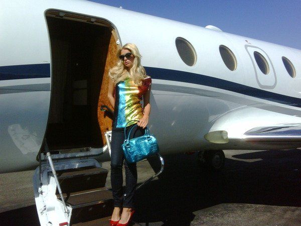 So Paris Hilton Twitters (24 pics)