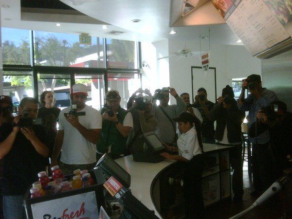 So Paris Hilton Twitters (24 pics)