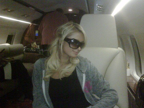 So Paris Hilton Twitters (24 pics)