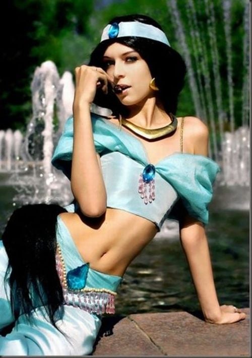 Sexy Modern Princesses from Old Fairy Tales (10 pics)