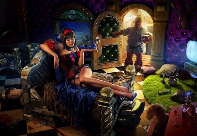 Sexy Modern Princesses from Old Fairy Tales (10 pics)