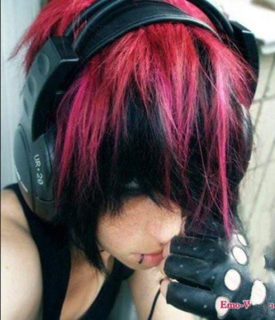 Hot Emo Boys (49 pics)