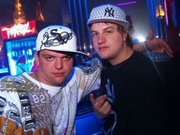 Internet Gangstas… (45 pics)