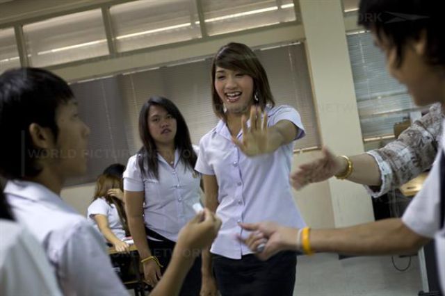 University for Ladyboys (18 pics)