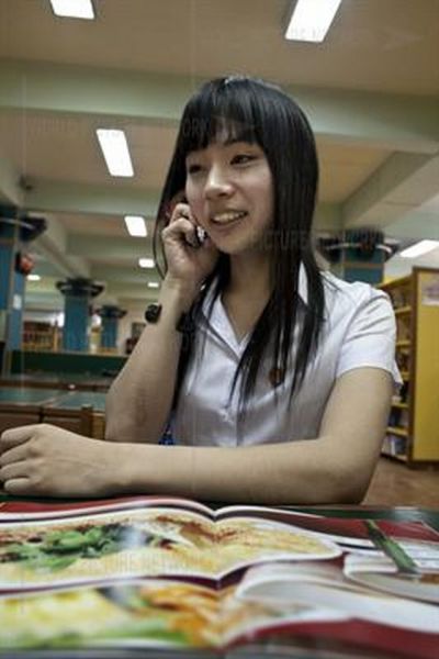 University for Ladyboys (18 pics)