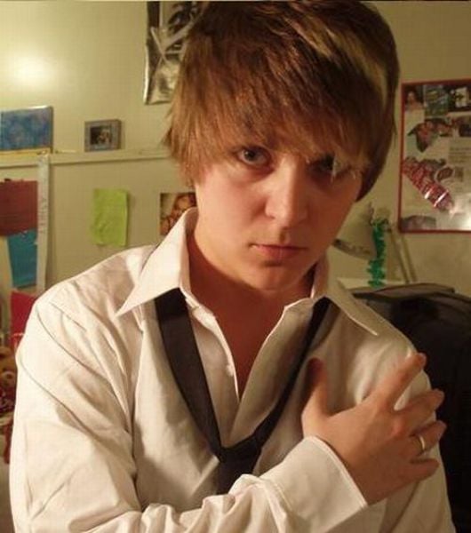 Is It Justin Bieber or a Lesbian Looking Like Him? (25 pics)