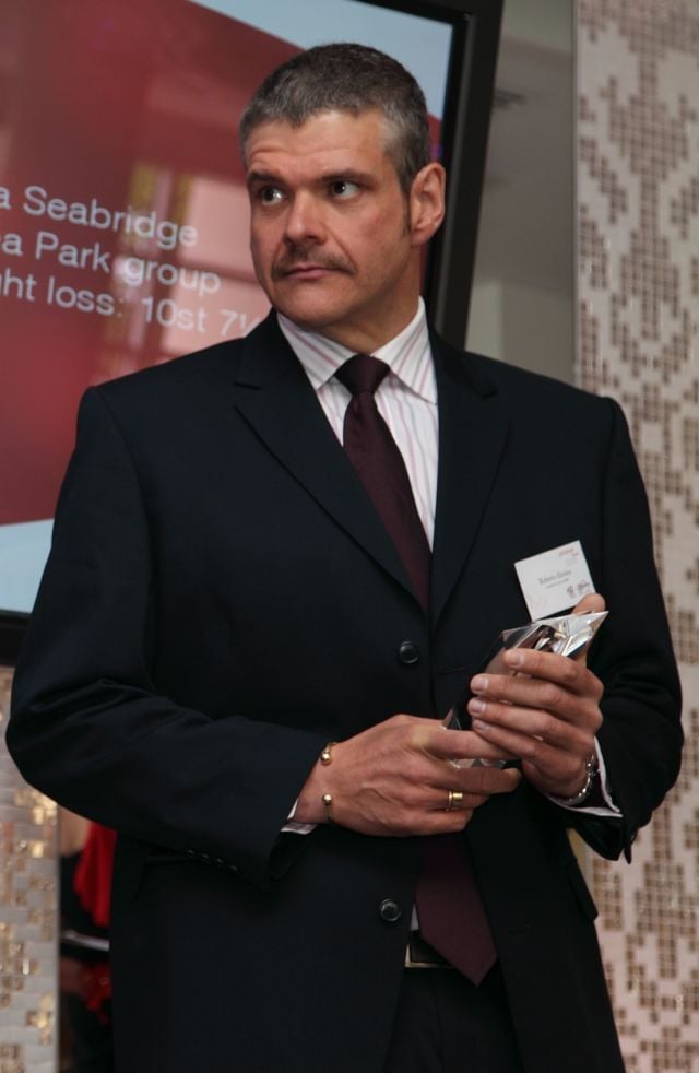 Obese Father Loses Incredible Amount of Weight to Run in Marathon (17 pics)