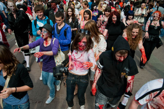 Zombie Walk in Moscow (84 pics)