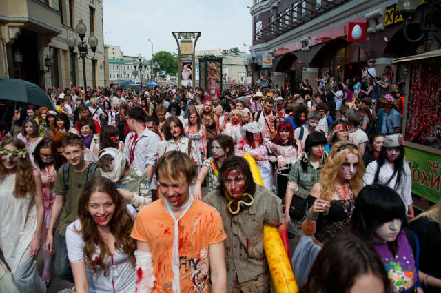 Zombie Walk in Moscow (84 pics)