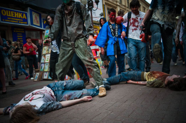 Zombie Walk in Moscow (84 pics)