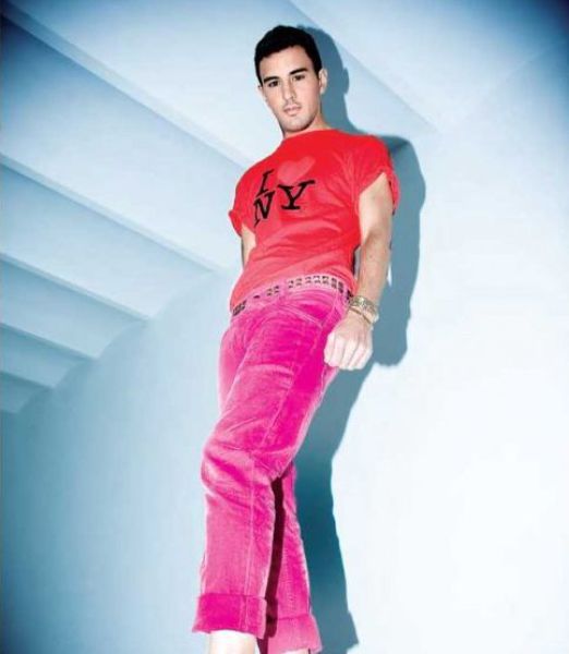 This Man Has a Good Taste in Women’s Shoes (16 pics) This Man Has a Good Taste in Women’s Shoes (16 pics)