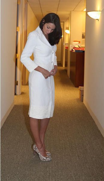 Too Sexy to Work in a Bank (24 pics)