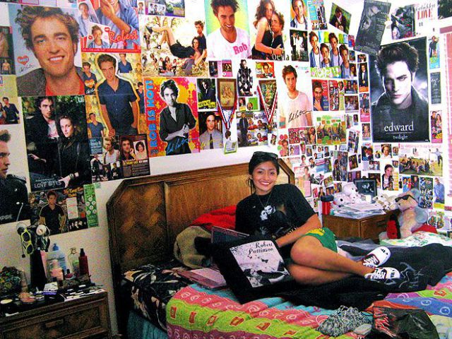 Twilight Fans with Creepy Twilight-Themed Bedrooms (28 pics) Twilight Fans with Creepy Twilight-Themed Bedrooms (28 pics)