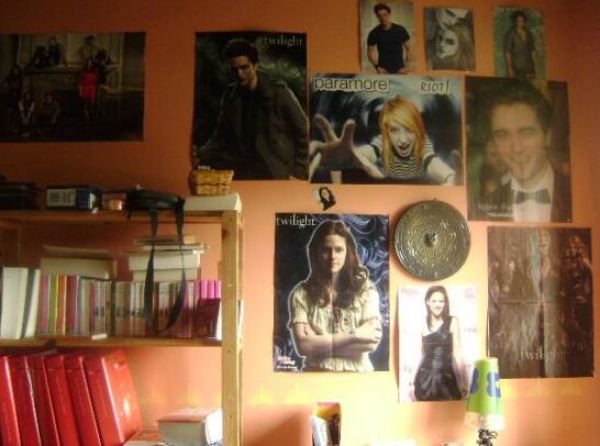 Twilight Fans with Creepy Twilight-Themed Bedrooms (28 pics) Twilight Fans with Creepy Twilight-Themed Bedrooms (28 pics)