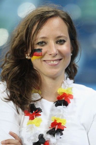 Female World Cup Fans (74 pics) Female World Cup Fans (74 pics)