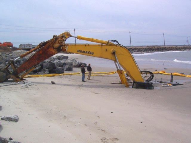 Cars in Hilarious and Weird Situations (83 pics)