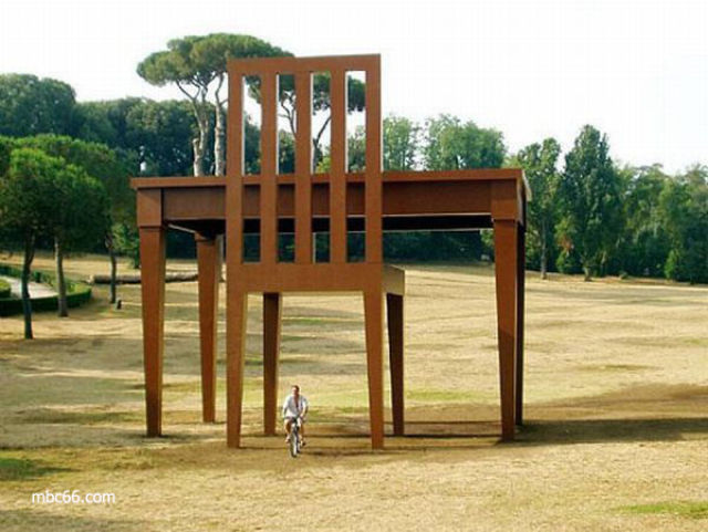 Awesome Giant Sculptures (31 pics) Awesome Giant Sculptures (31 pics)