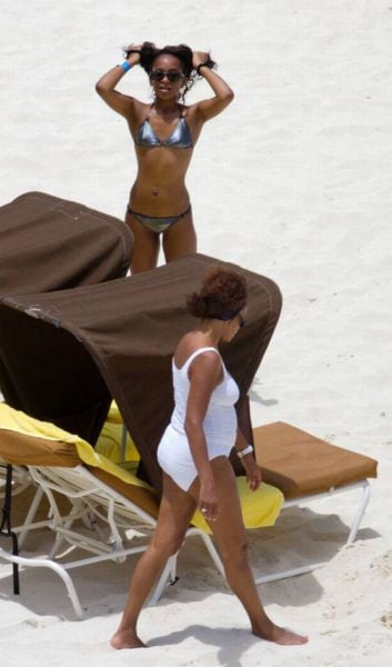 Guess the Star (24 pics)