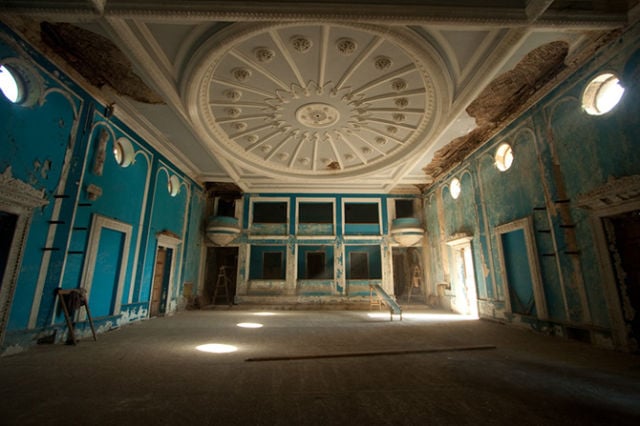 A Paradise That Became a Ghost Town (31 pics)