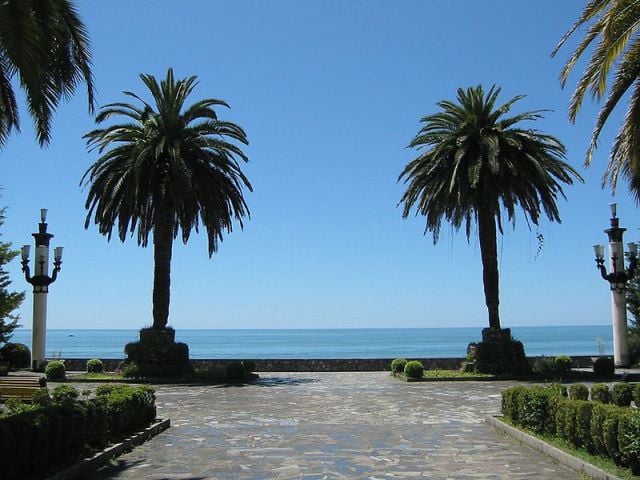 A Paradise That Became a Ghost Town (31 pics)