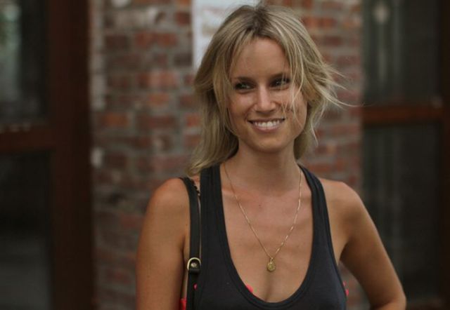 Summer Girls (79 pics)