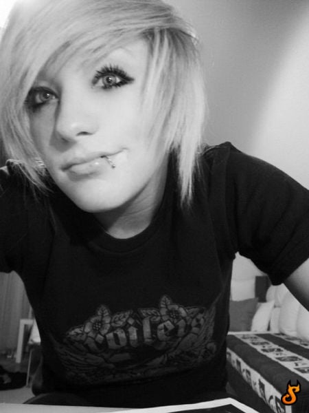 new selection with emo girls 35 pics 31.html - 35 HD Photos | Premium Gallery 2010