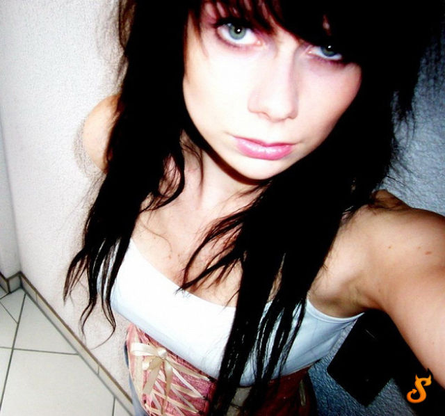 new selection with emo girls 35 pics 31.html - 35 HD Photos | Premium Gallery 2010