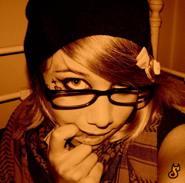 new selection with emo girls 35 pics 31.html - 35 HD Photos | Premium Gallery 2010