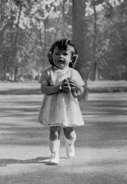 Rare Photographs of Celebrities. Part 10 (88 pics)