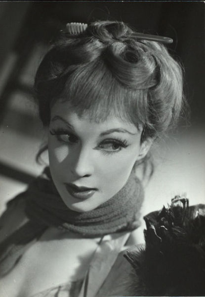 Rare Photographs of Celebrities. Part 12