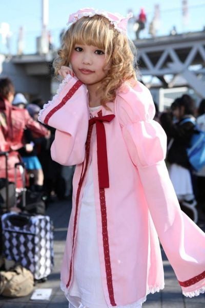 Sexy Cosplay Girls from Comiket