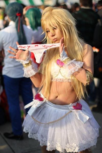 Sexy Cosplay Girls from Comiket