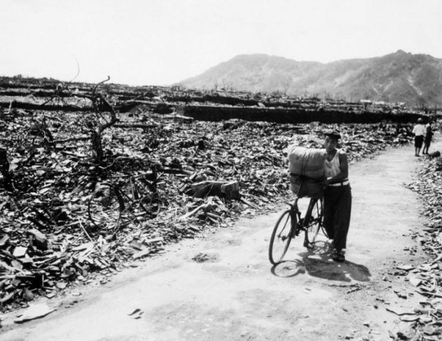 Frightening Hiroshima and Nagasaki Atomic Bomb Pictures